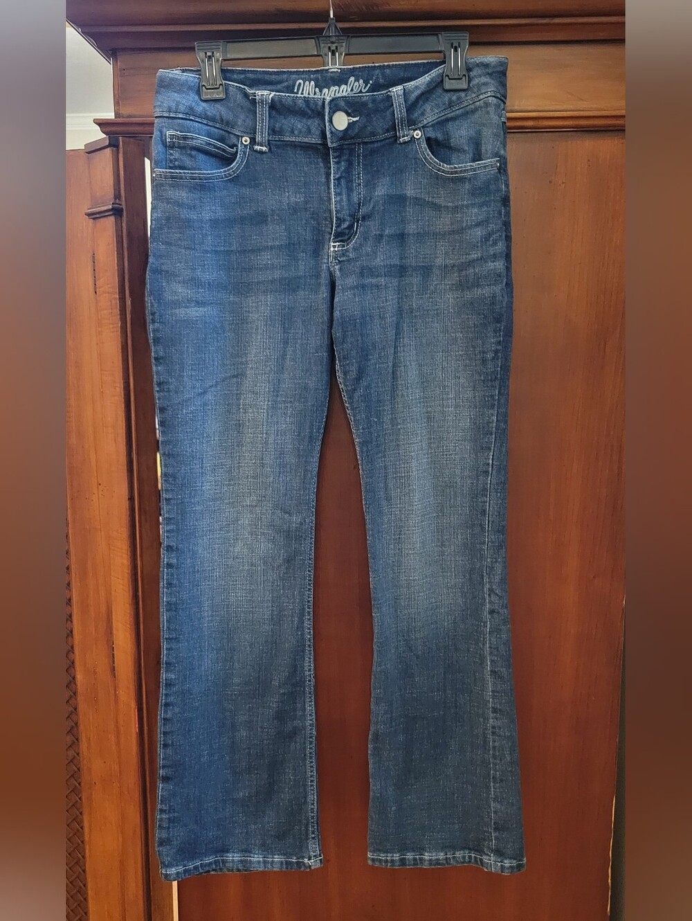 Wrangler | Medium Wash Boot Cut Jeans in Junior's Size 11 Length 30 Cowgirl